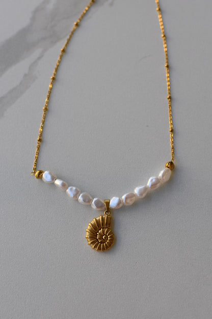 Meri Necklace