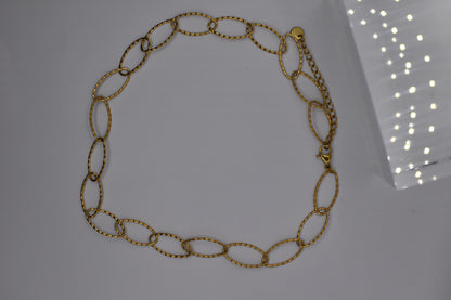 Mia Choker