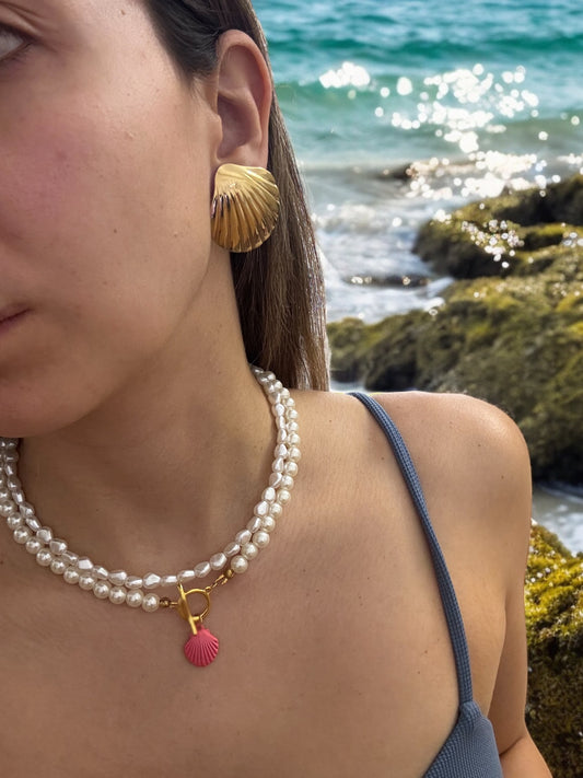 Classic Pearl Necklace
